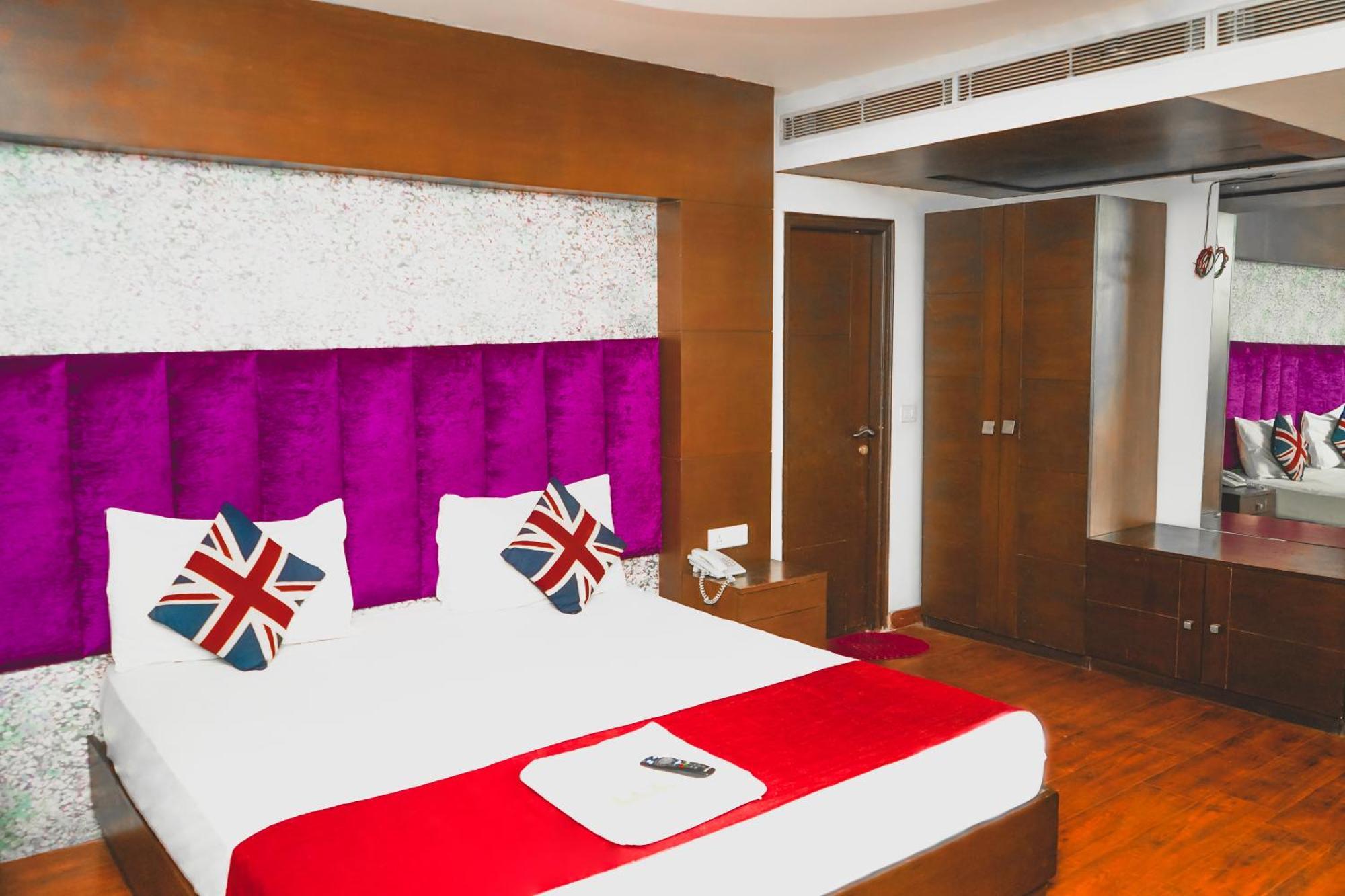 Hotel Sukoon - Ramesh Nagar New Delhi Buitenkant foto