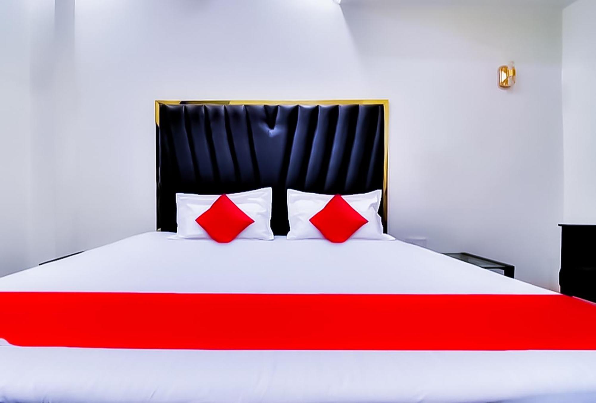 Hotel Sukoon - Ramesh Nagar New Delhi Buitenkant foto