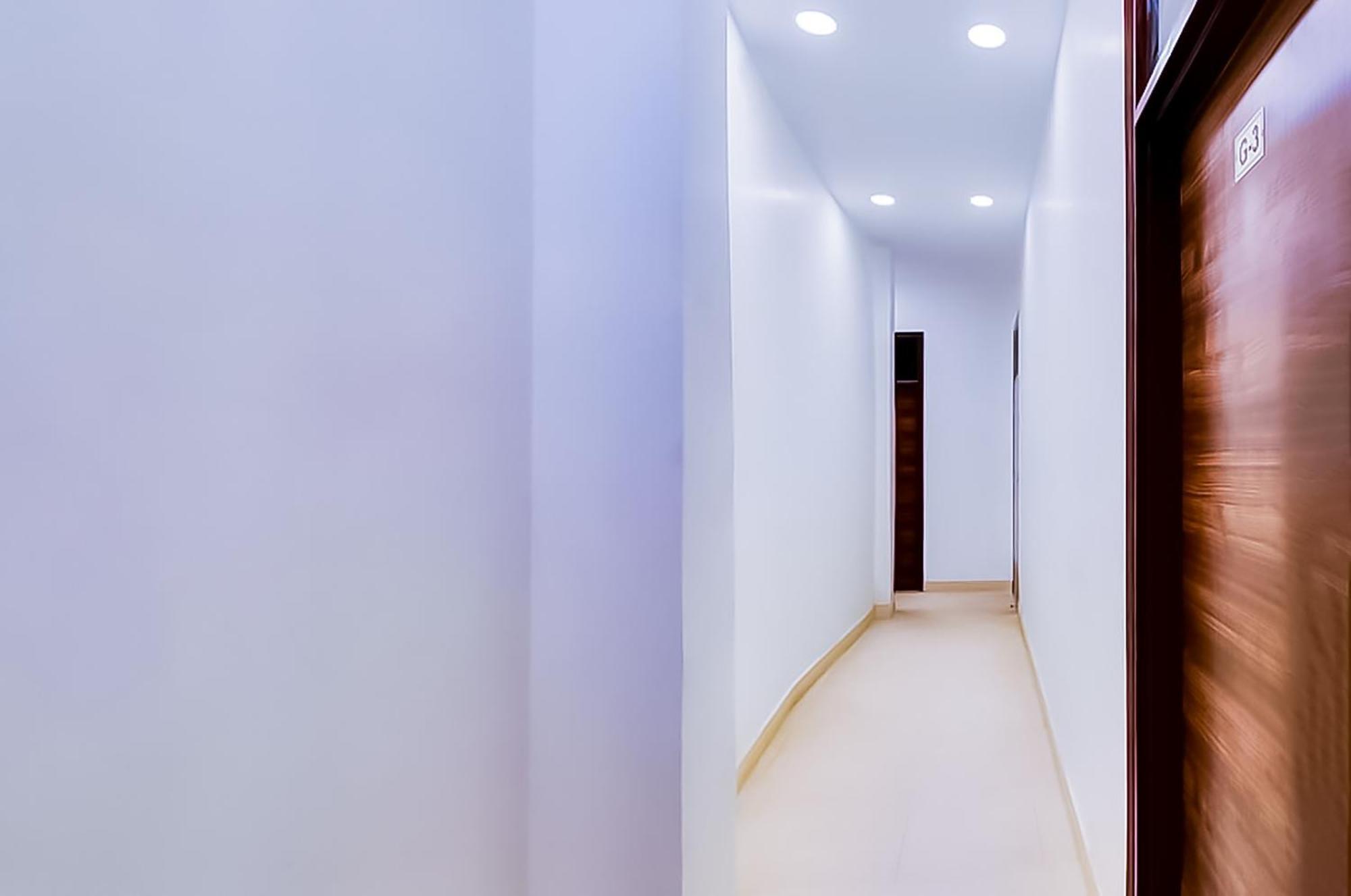 Hotel Sukoon - Ramesh Nagar New Delhi Buitenkant foto