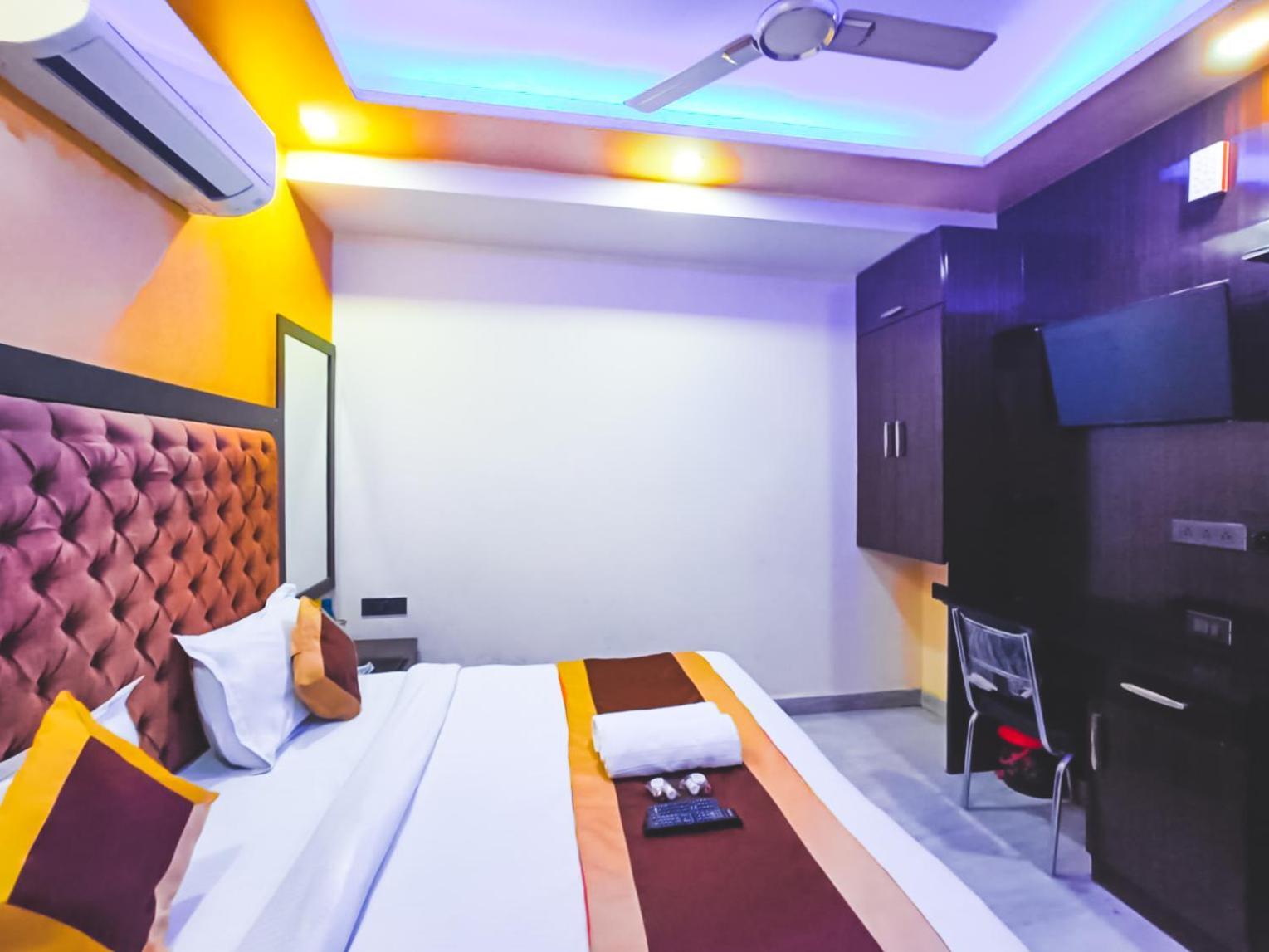 Hotel Sukoon - Ramesh Nagar New Delhi Buitenkant foto