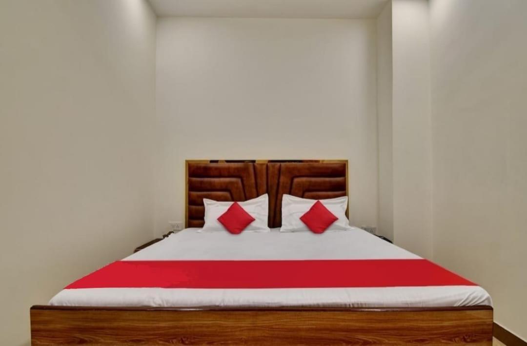 Hotel Sukoon - Ramesh Nagar New Delhi Buitenkant foto