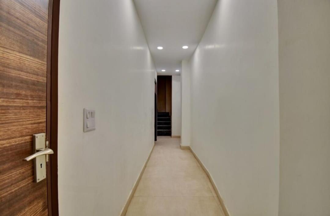 Hotel Sukoon - Ramesh Nagar New Delhi Buitenkant foto