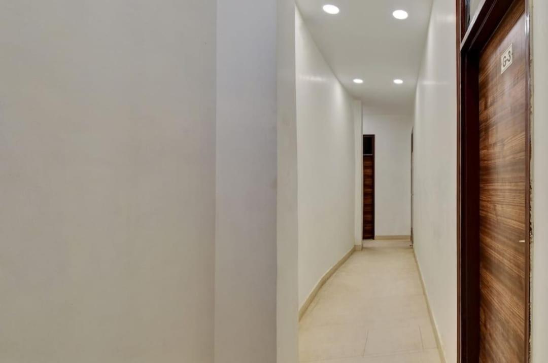 Hotel Sukoon - Ramesh Nagar New Delhi Buitenkant foto